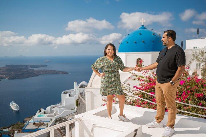Couple and Family Photoshoot Experiece in Santorini