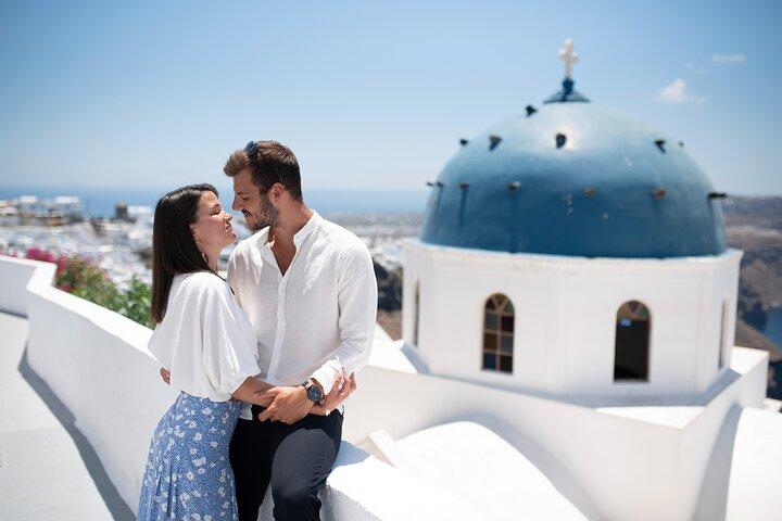 Couple and Family Photoshoot Experiece in Santorini