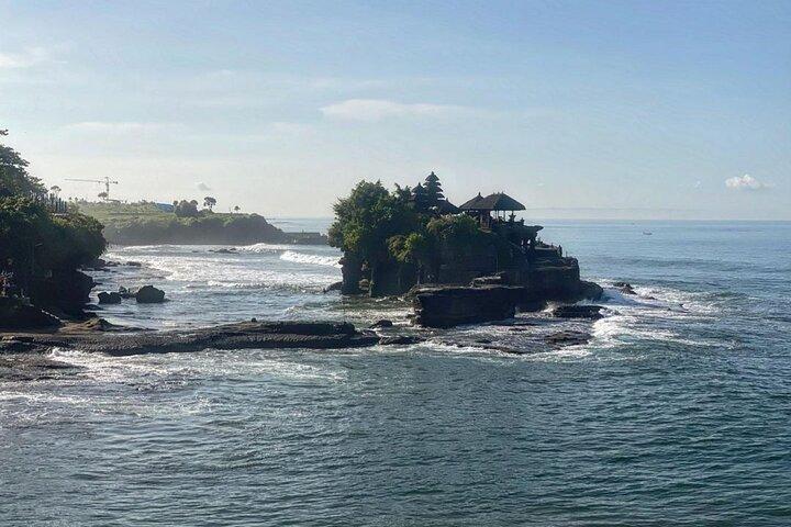 Ulundanu Bratan Temple, Rice Terrace and Tanah Lot Sunset Tour