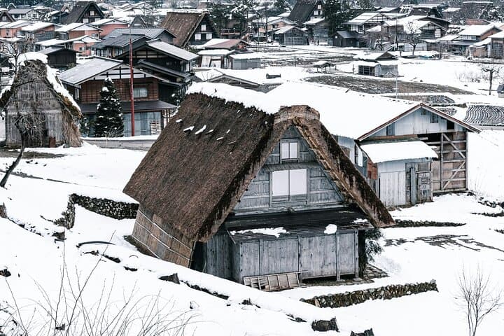 Shirakawago & Kanazawa from Tokyo by bullet train