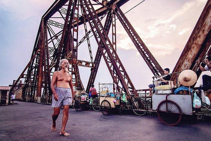 Customizable Private Half Day Tour in Hanoi with Train Street