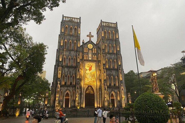 Customizable Private Half Day Tour in Hanoi with Train Street