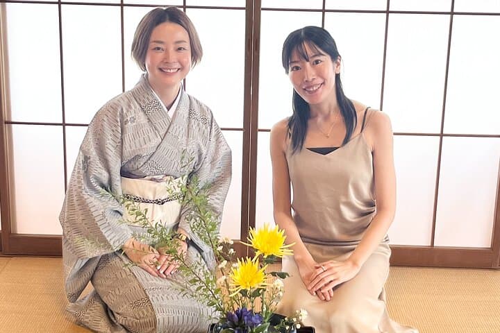 Ikebana Wellness Experience in Tokyo near Shinjuku