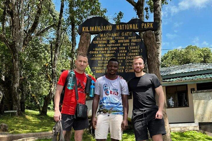 Climb Kilimanjaro 7 Days Machame Route