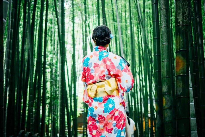 Kyoto: Arashiyama Early Access Bamboo & Temple Tour