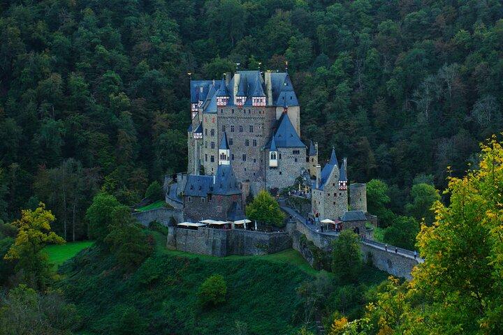 Frankfurt: Eltz Castle, Cochem and Moselle Valley Private Tour