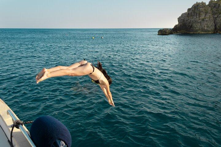 Positano & Amalfi Boat Tour from Sorrento: Swim & Light Lunch