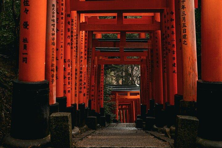 Early Bird Kyoto: Fushimi Inari, Nijo Castle & Golden Pavilion