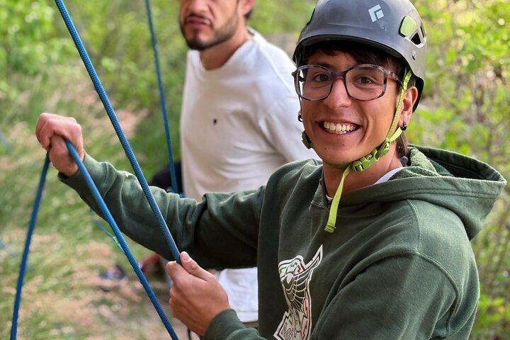 Rock climbing in Oaxaca with local climbers