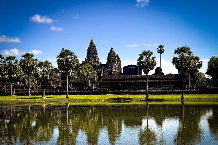 Angkor Wat Sunrise Private Tour from Siem Reap