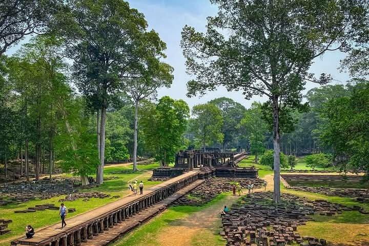 Angkor Wat Sunrise Private Tour from Siem Reap
