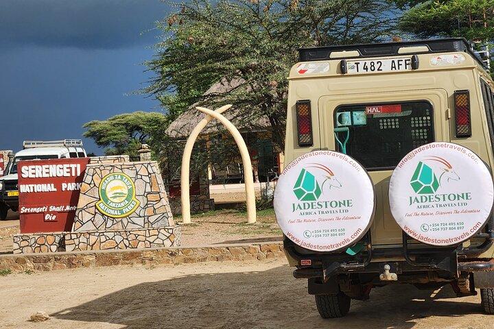 8 Days Best of Tanzania Safari through Materuni waterfalls
