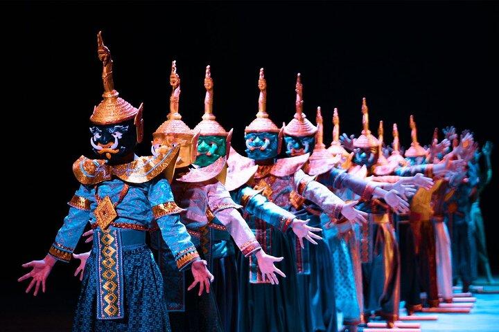 Luang Praban Buddha's Light Stage Show Ticket