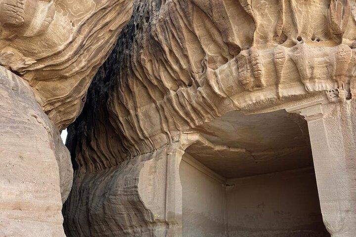 AlUla wonders: Hegra , Elephant rock , Old town , harrat