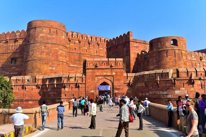 All-Inclusive Taj Mahal, Agra Fort & Fatehpur Sikri Private Tour