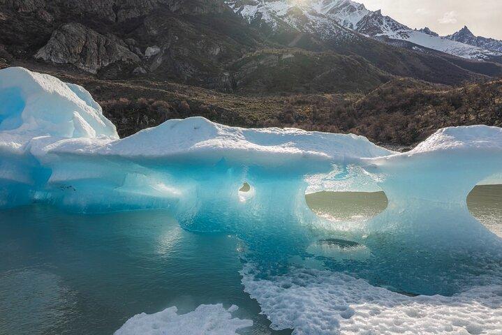 Glacier Viedma Navigation and Trekking