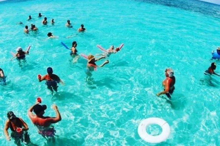 Punta Cana Booze Cruise, Snorkeling, Bar Entertainment Open Bar