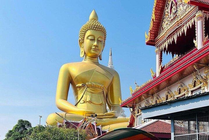 Bangkok Canal Boat Tour to Big Buddha – 1 Hour Longtail Cruise