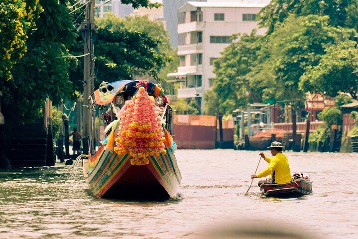 Bangkok Canal Boat Tour to Big Buddha – 1 Hour Longtail Cruise