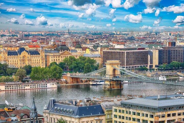 Budapest Audio Guided Walking Tour 3h45 and 23 Audio Commentaries
