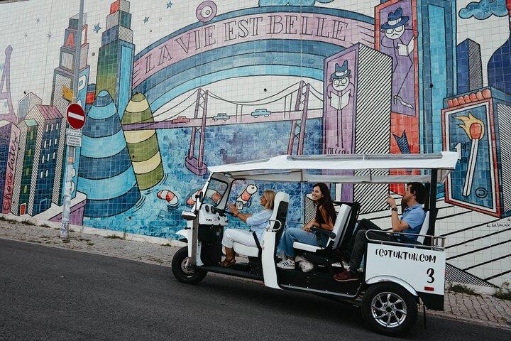 Welcome Tour to Lisbon in Private Eco Tuk Tuk with a Local