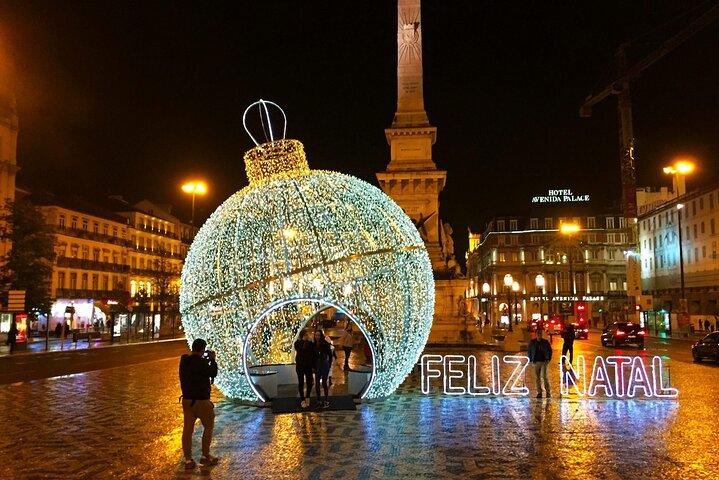 Lisbon Christmas Lights Tour in Private Eco Tuk Tuk with a Local