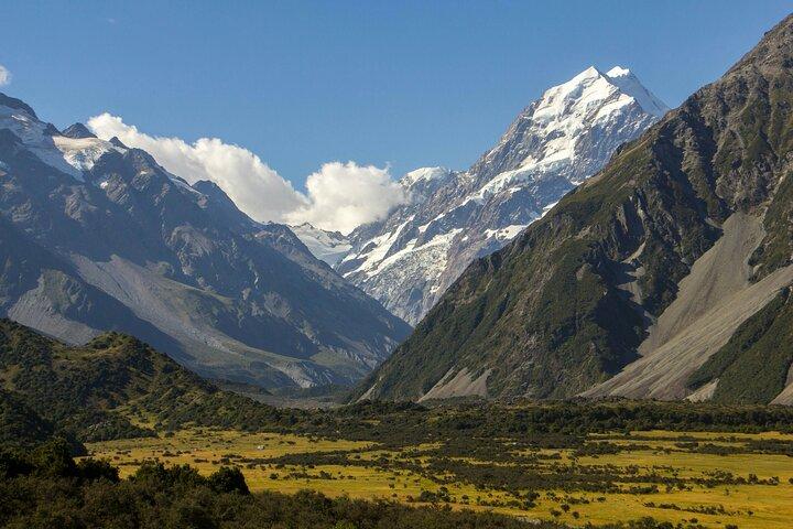 Queenstown to Christchurch One-Way Tour via Mt Cook & Lake Tekapo