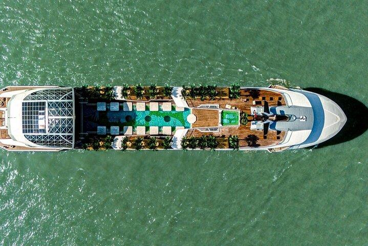 Dolphin Luxury Day Cruise: Discover the Best of Halong Bay