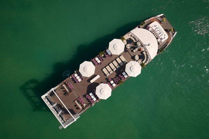 Iris Cruise – The Luxury Day Experience on Ha Long Bay