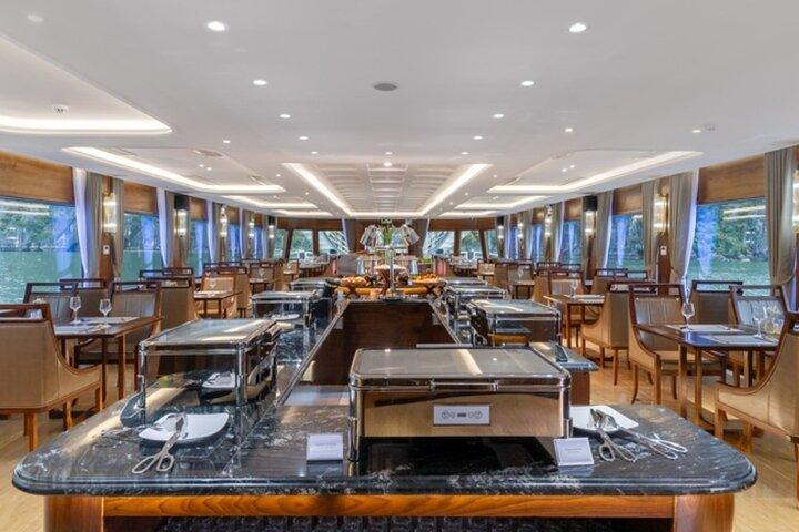 Iris Cruise: Luxury Day Journey Through Ha Long Bay