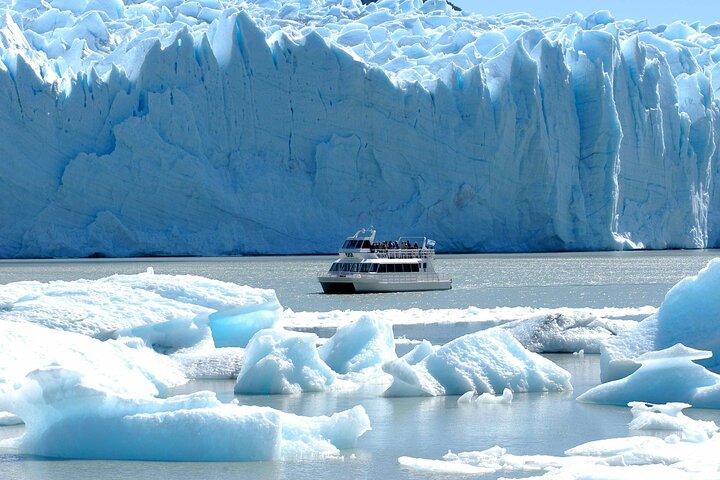 El Calafate Glacier Perito Moreno and optional boat navigation