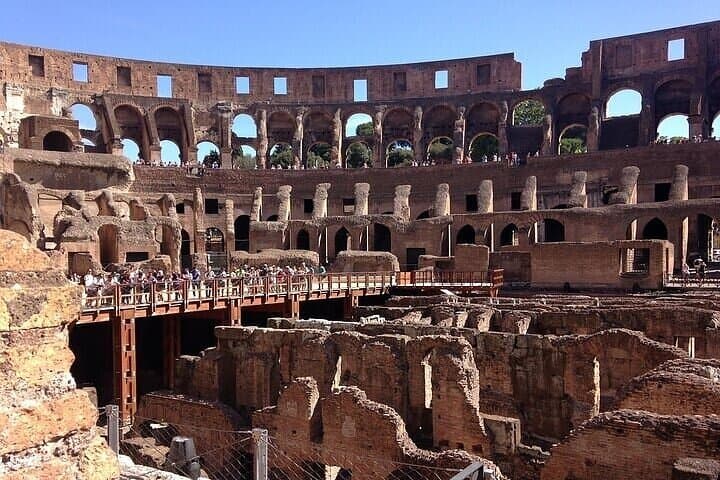 Colosseum Roman Forum and Palatine Hill Audio Guide.