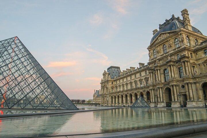 Paris Flex Pass: Eiffel Tower, Louvre,Versailles & 25+Attractions