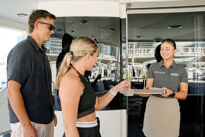 Sunseeker Superyacht: VIP Dining, Premium Drinks & Music