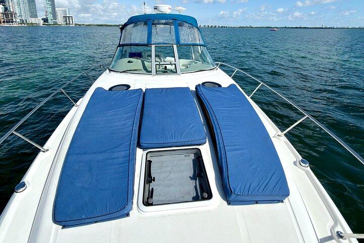 Private Yacht Rental 35ft in Miami