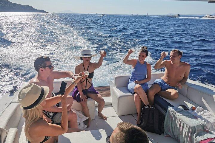 Capri Small-Group Boat Tour from Sorrento with Island Free Time