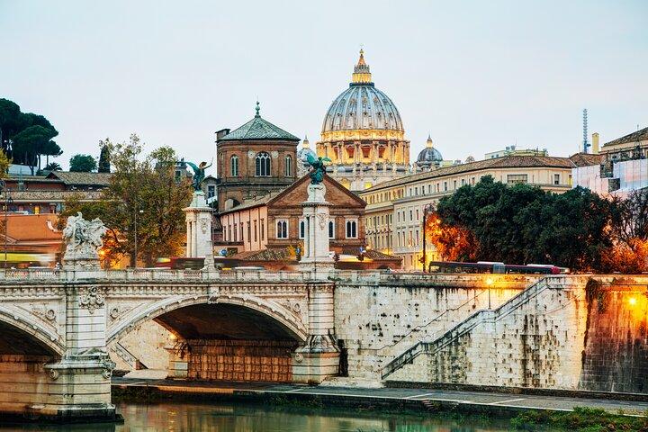 Rome by Night: City Tour & Wine Experience