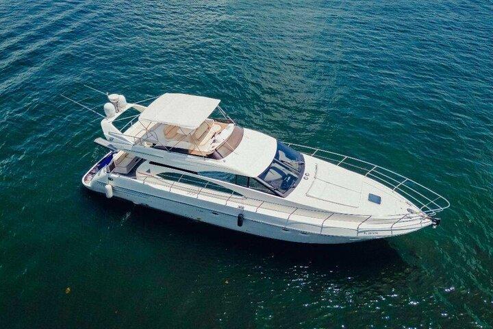 62ft + FREE HOUR Miami Yacht Rental 3-6 Hours up to 13 People