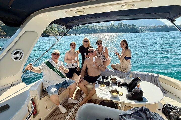 Cefalù : Mini Yacht Tour with Aperitif, Snorkeling and Caves