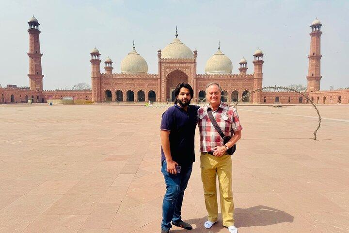2-Day Historical and Cultural Tour of Lahore with Local Guide