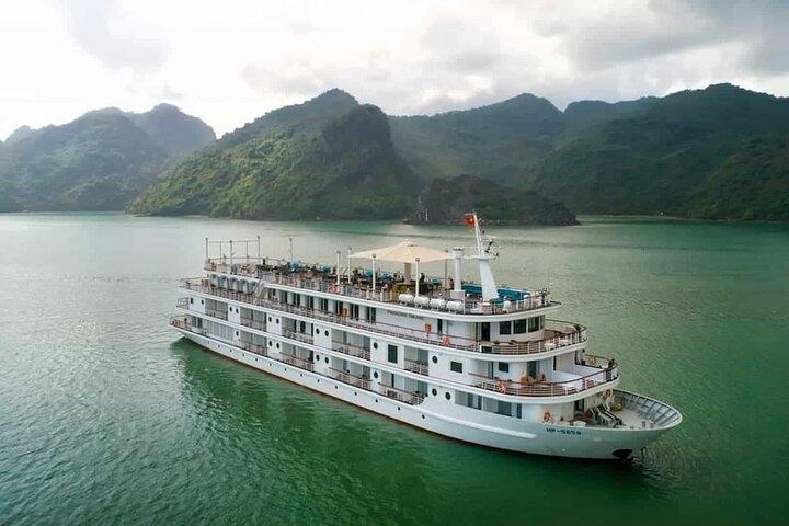 Paradise Premium 5-Star Cruise Ha Long Bay 2D1N Experience