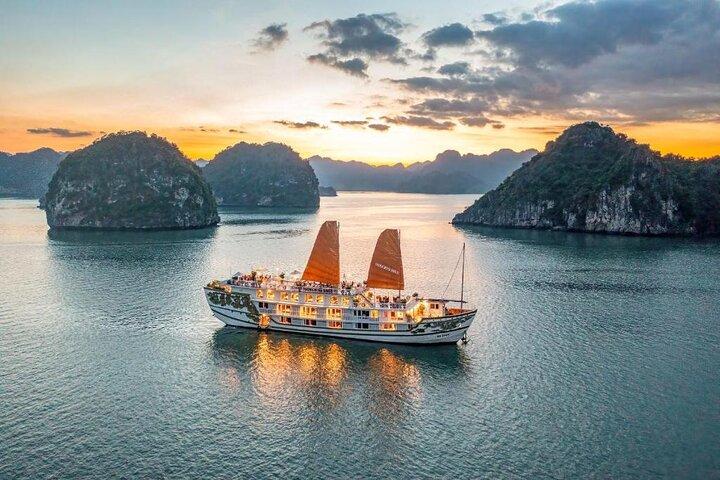 Indochina Cruise 3-day Explore Halong and Lan Ha Bay from Hanoi