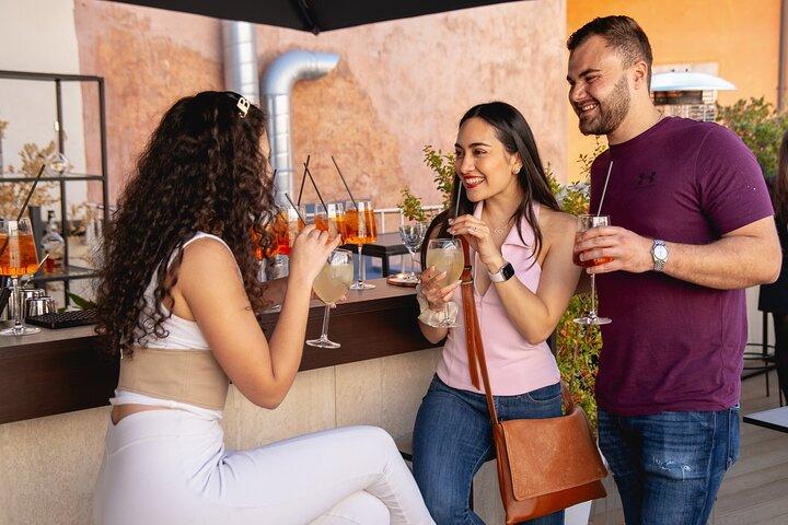 Rome Bar Crawl: Interactive Night Tour with Games and Karaoke