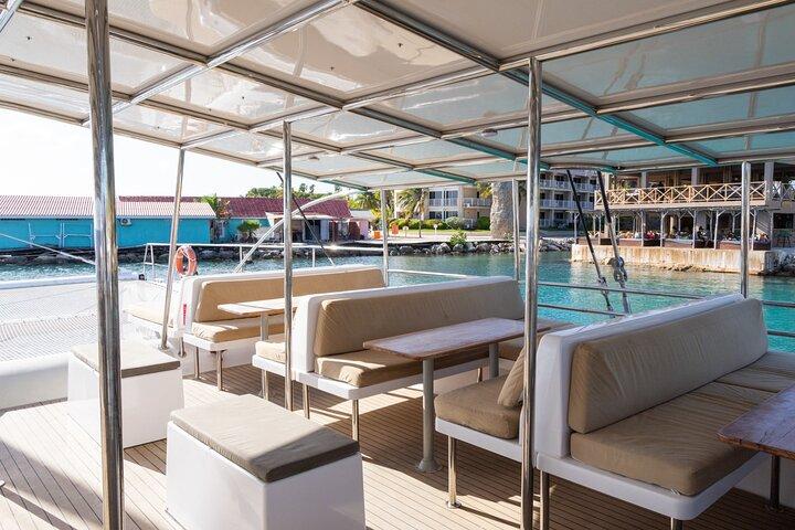 Catamaran Sunset Cruise with open bar and bites