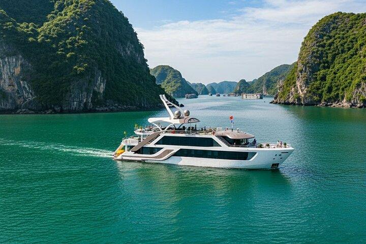 Hanoi: Discover Lan Ha Bay on Brand-New Luxury Day Cruise