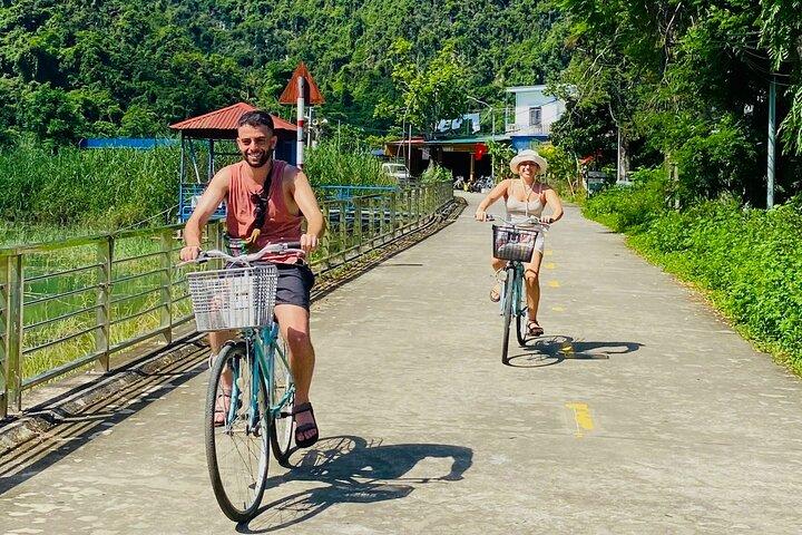Hanoi: Discover Lan Ha Bay on Brand-New Luxury Day Cruise