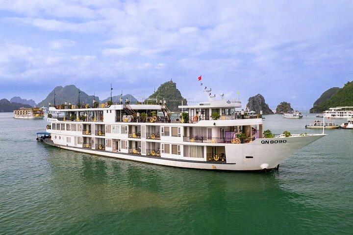 From Hanoi: 5-Star Cruise – 2 Days 1 Night Exploring Ha Long Bay