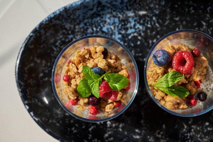 Heraklion: Dia Catamaran Cruise Mediterranean Meal & Water Fun
