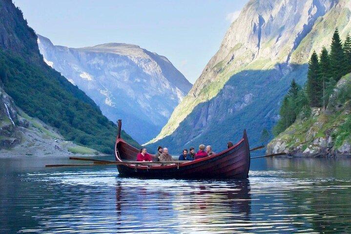 Bergen: Viking Village & UNESCO NærøyFjord Cruise to Flåm
