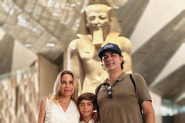GEM and Giza Pyramids Private Tour From Cairo Hotels & Airport